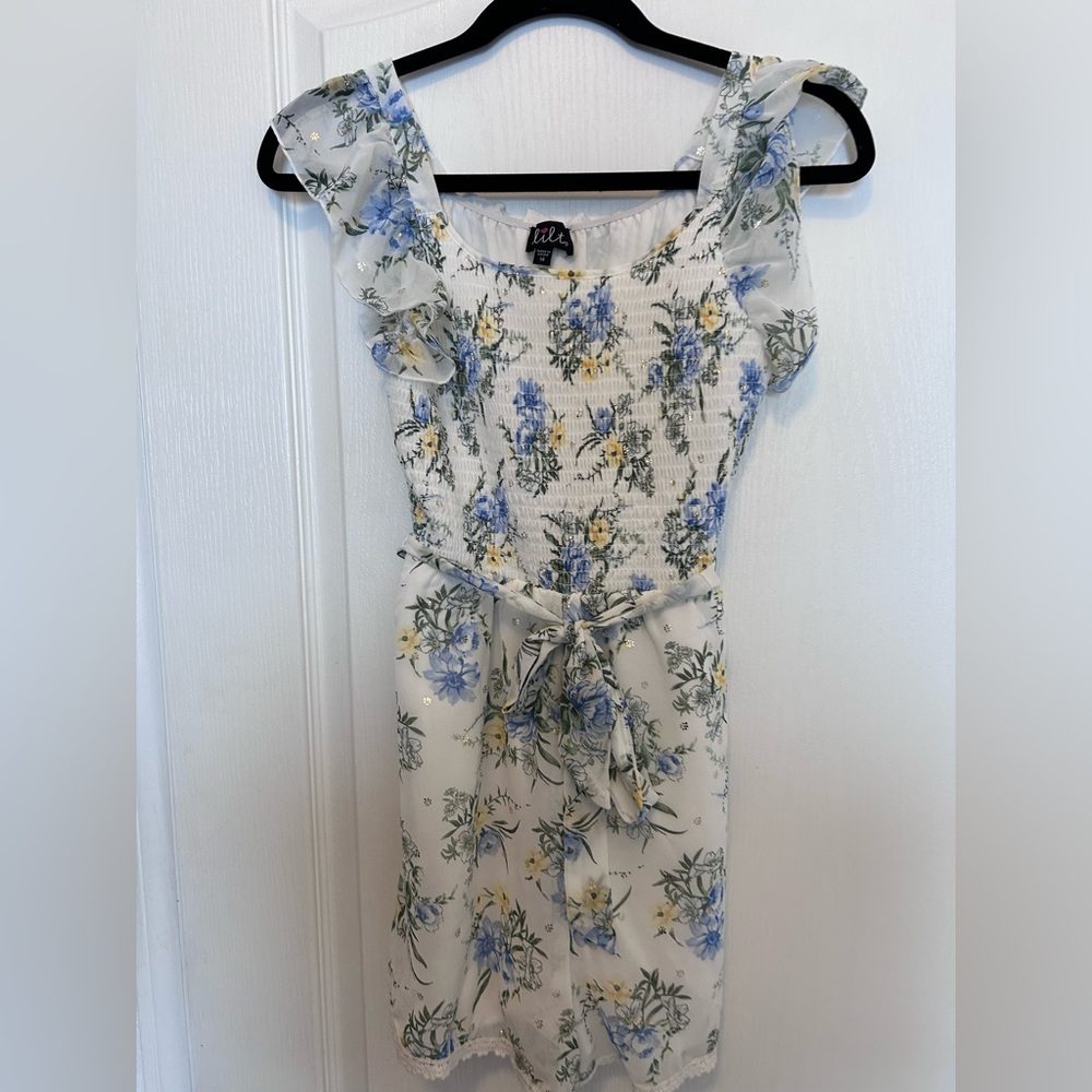 Romper girls 14. Double lined. Detailed flower print.